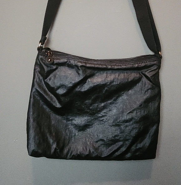 Handbag - Picture 2 of 8